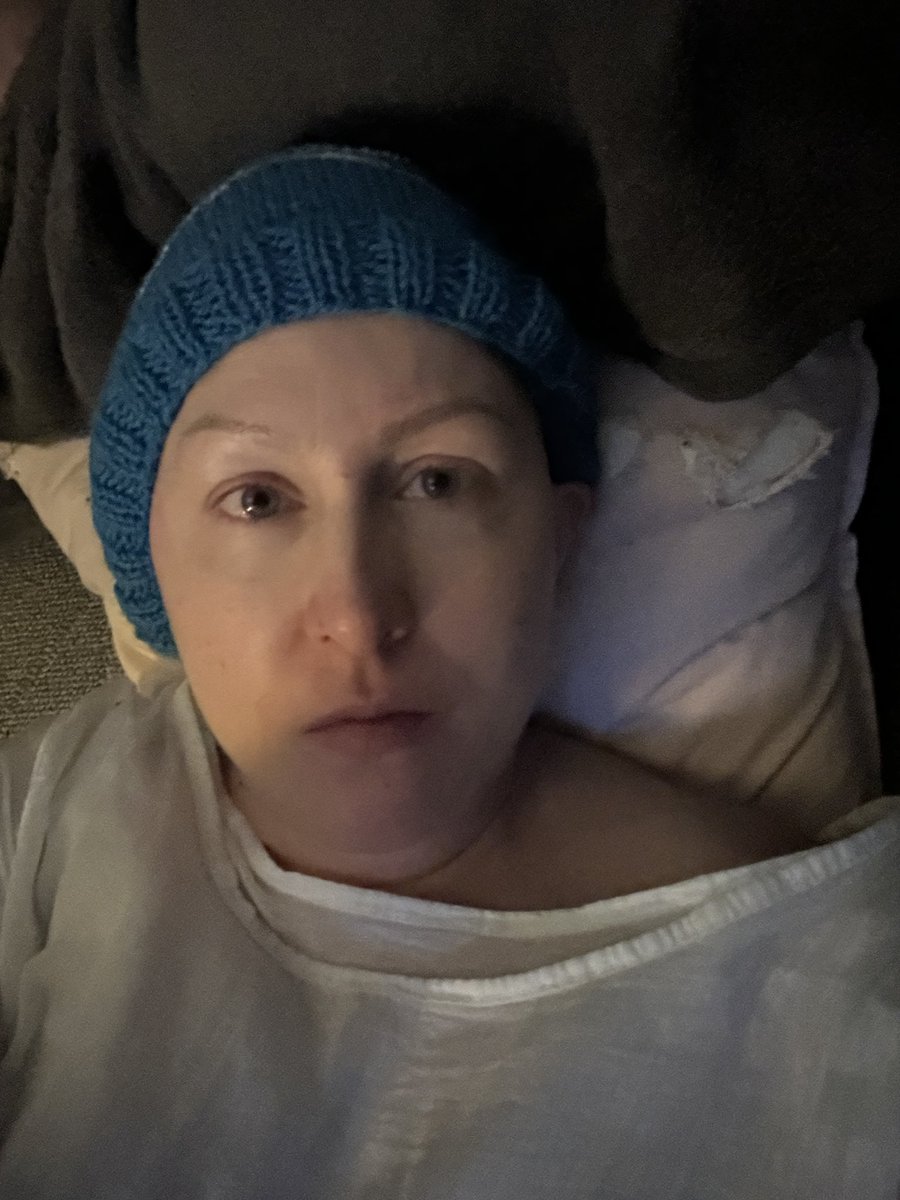 Tomorrow and Friday I will be on a sick leave. Bad days are here. Let's see how bad they will be.
#cancer #breastcancer #cancerawareness #breastcancerawareness #myday #mylife #cancerlife #fuckcancer
