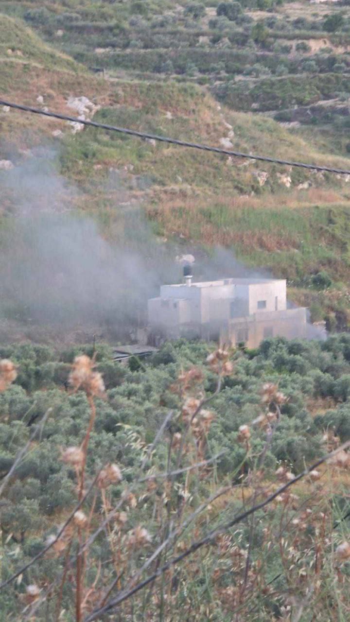 تغطية صحفية: مستوطنون يهاجمون قرية برقة شمال غرب نابلس، ويحرقون منزلاً قرب منطقة المسعودية 