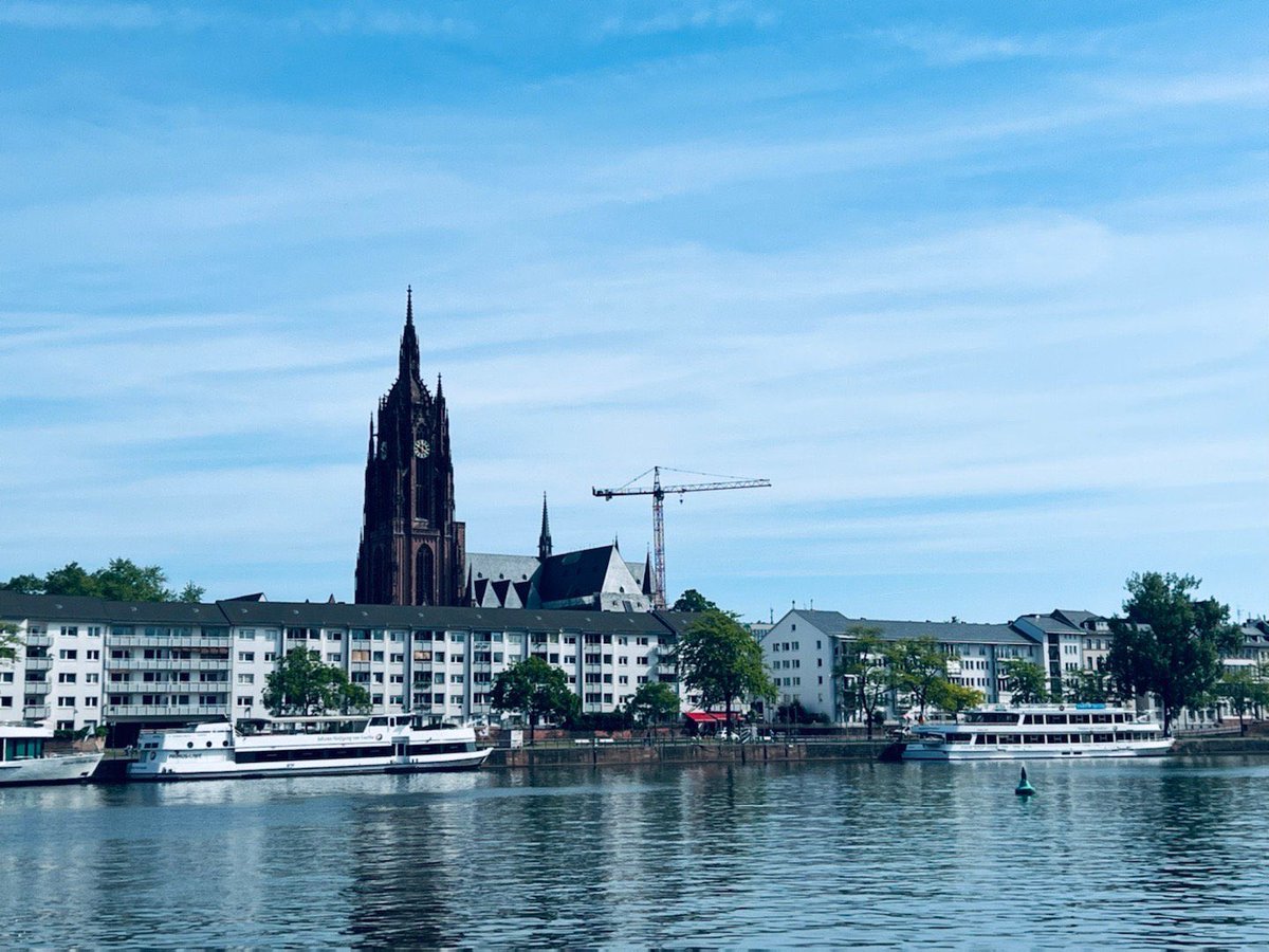 220516 KHCHENLE Weibo 

아침 일찍 일어나서 이 아름다운 세상을 둘러보기😏 어디에 있든 중식은 yyds

#천러 #CHENLE #辰乐 #NCTDREAM