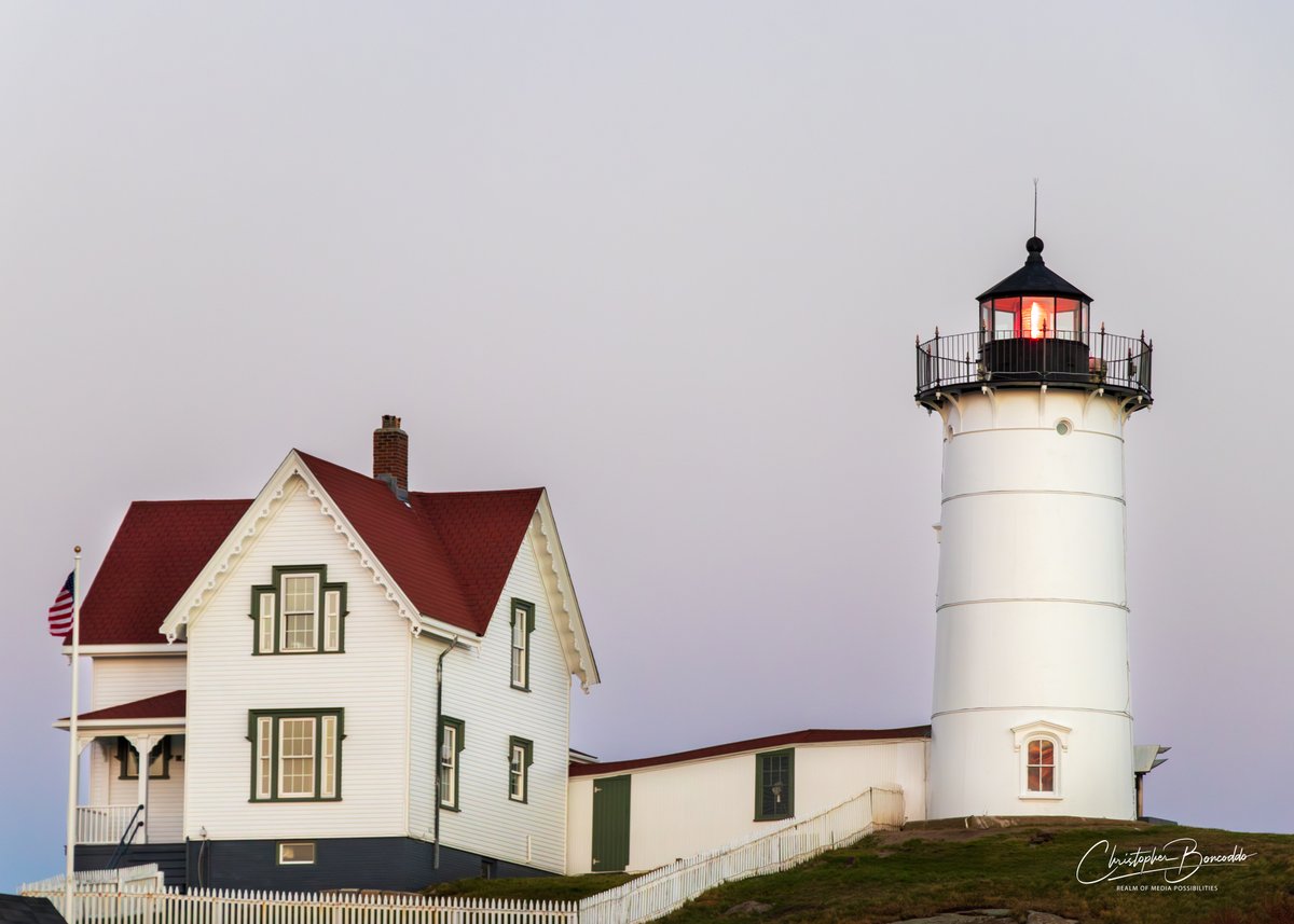 Nubble Lighthouse 2018

chrisboncoddo.smugmug.com/Coastal-Scenes…

#nubblelighthouse #lighthouses #ocean #photography #prints #photographyprints #sea #maine #destinations #oceanlandscapes #sunsets #smooth #newpaint