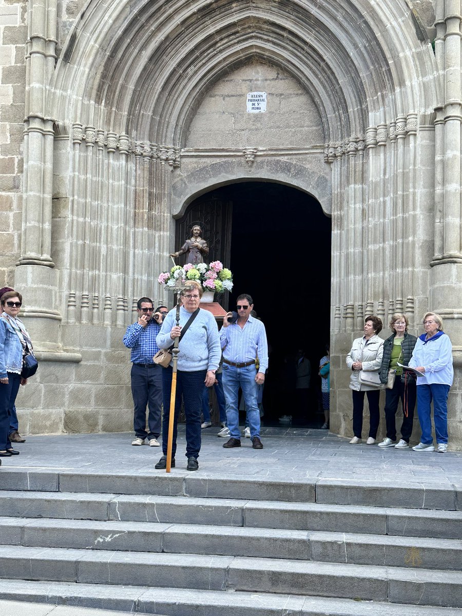olivan_beatriz's tweet photo. ℹNumerosos agricultores🧑🌾 y vecinos han participado hoy en los actos programados por el Ayuntamiento de Binéfar en colaboración con la plataforma agraria AEGA con motivo de la festividad de 🚜#SanIsidro , recuperada después de tres décadas. https://t.co/OHZN2cGbZe