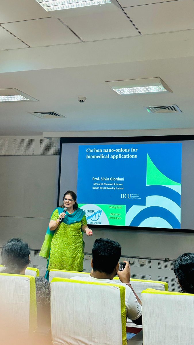 Astonishing to see the Italian @giordanisilvia giving the scientific talk in Indian tradition dress @Chemie_iisertvm @tvmiiser @DCU, @jnmoorthy_IISER