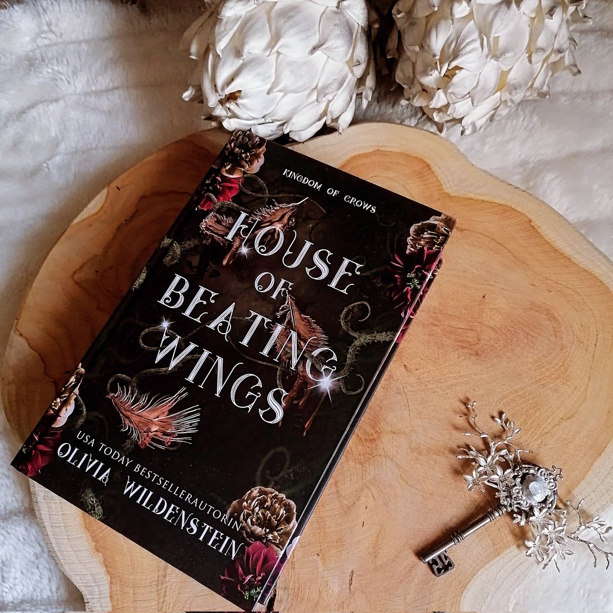 Letanna_Astrid's tweet photo. Nr. 57/2024
Mein neues Currently Reading. Wer hat es schon gelesen?
#currentlyreading #oliviawildenstein #houseofbeatingwings #fantasybooks #fantasybücherliebe #buchbubble #fantasybücher https://t.co/9hMXLsyfIi