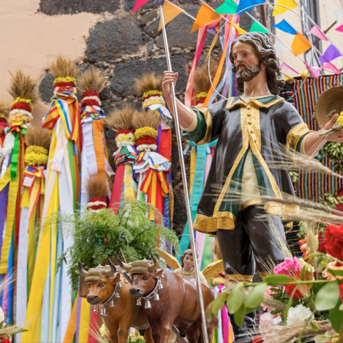 Viva San Isidro Labrador🎉

Hoy comienzan las Fiestas Patronales de #LaOrotava 👏

Este año las fiestas tienen la peculiaridad de que el Vaticano ha otorgado el Patronazgo Canónico de la Villa de La Orotava a San Isidro Labrador

#OrgulloVillero