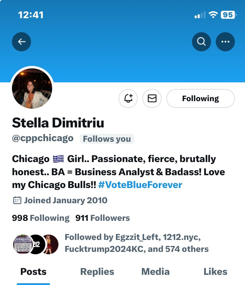 Lovlies- My paws are killin me and I can’t help Stella alone! Please get on over to follow our friend Stella @cppchicago NOW! Let’s show our girl some love!💕 💙💙No Resister <1000💙💙💙