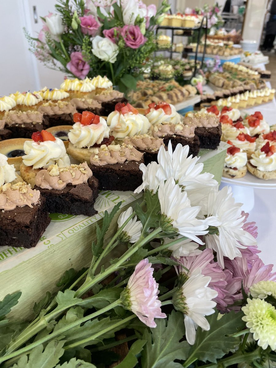 leandra45 tweet media