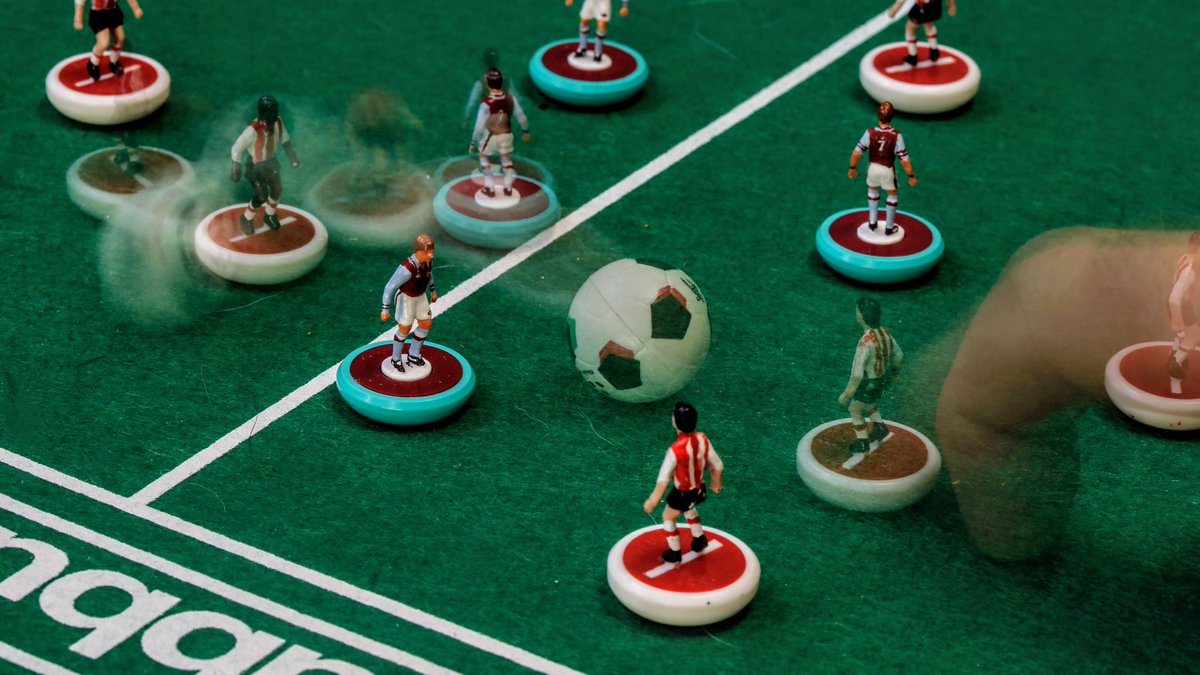 Next meet up for the Cork Subbuteo Group. 7pm Monday, May 20th in the SMA Hall, Wilton.

All equipment is provided.

#Subbuteo
#SubbuteoCork
#SubbuteoIreland
#Flickittokickit
#showmethesubbuteo
