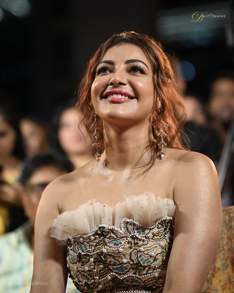 GNooHWnaQAAyg62?format=jpg&name=medium