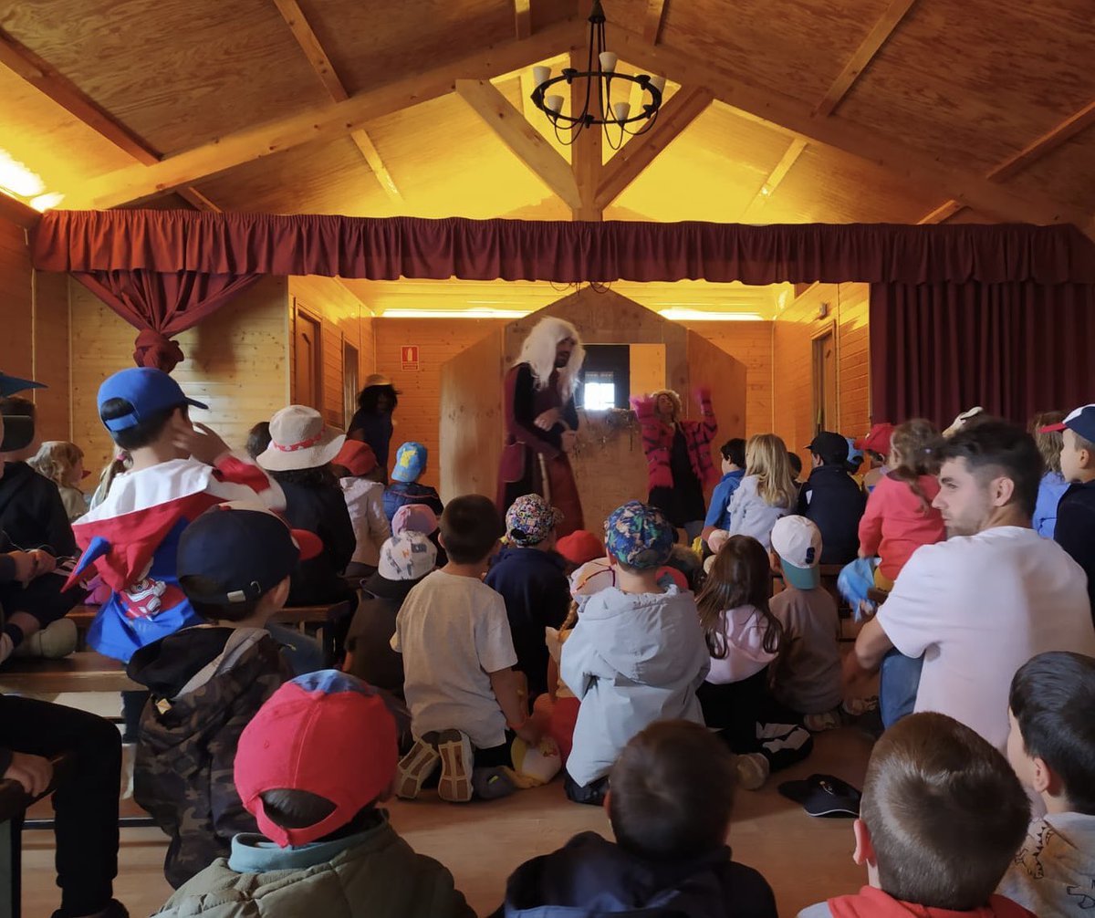 Un teatro muy divertido para seguir la tarde.
<a href="/InfantilHBST/">Patricia</a> <a href="/EugeniaHBST/">Eugenia</a> <a href="/DianaHbst/">Diana_HBST</a> <a href="/Cristin35211069/">Cristina</a>