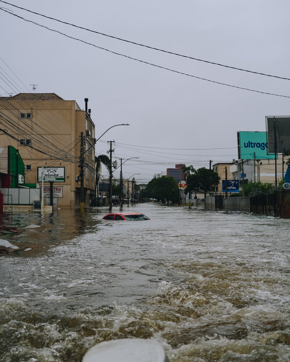 Mercy Chefs is in Porto Alegre, #Brazil working with outreach and church partners in response to the devastating #flood that is being recognized as the worst disaster in Brazil’s history.

Hundreds of thousands of people have been displaced, and while water levels are still high,