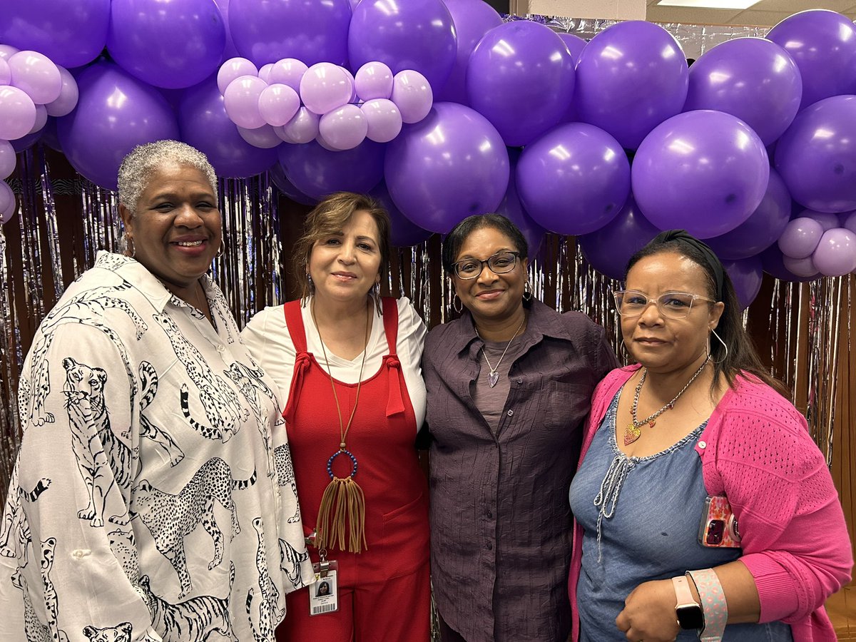 Happy Retirement Mrs Arrington! Thanks for your 37 years of dedication to Alief Middle School and Alief ISD! @PrincipalLopez9 @Sroninub2Newby @AliefISD @AliefAttendance @TheExecEFFECT @anthonymays5 @DrJYAndrews @alief_middle @dbranch_ams | #PurposePassionPride