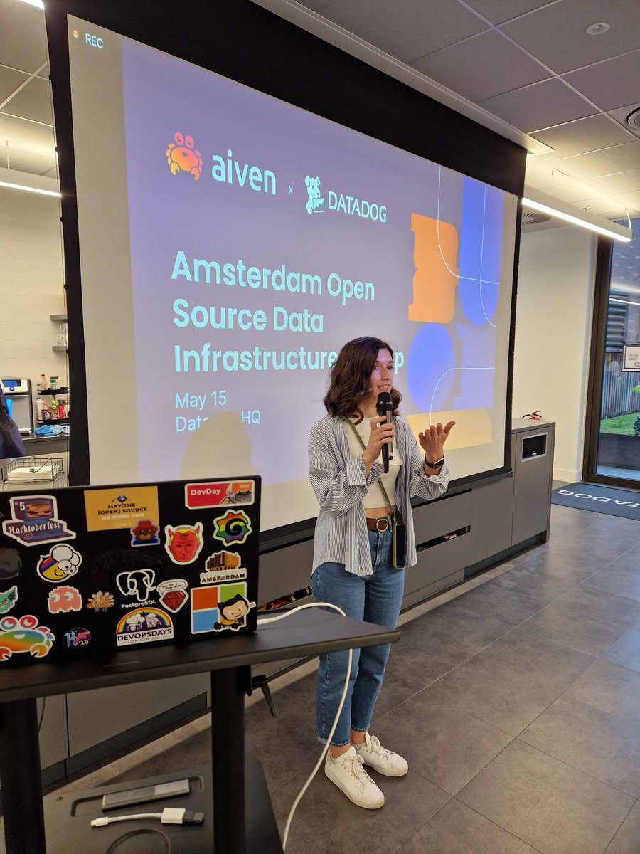 Floor - oh I'm gone tweet media