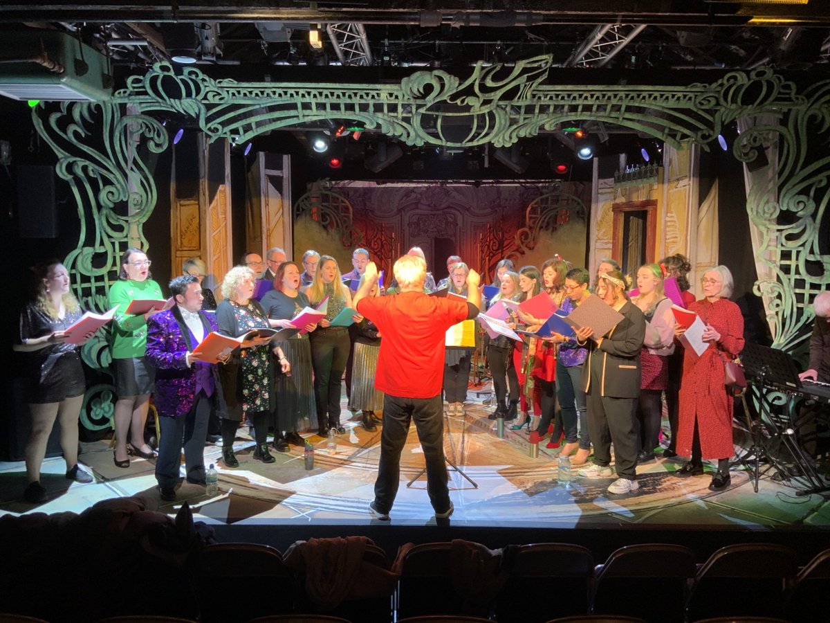 Did you know that we had a community choir?🎶 Whether you are an experienced singer, just sing in the bathroom or just fancy learning a new skill, then this is the group for you! For more information visit hopemilltheatre.co.uk/class/choir/ 🔗