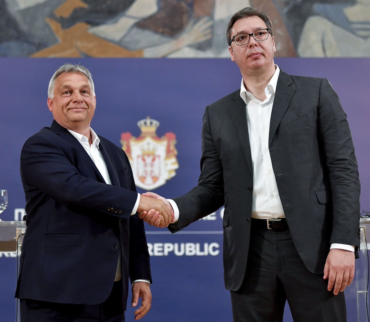 🚨🇸🇰🇭🇺🇷🇸 Hungary's Viktor Orban & Serbia's Alexander Vucic will visit Slovakia's Robert Rico in the hospital after surviving an ASSASSINATION attempt.