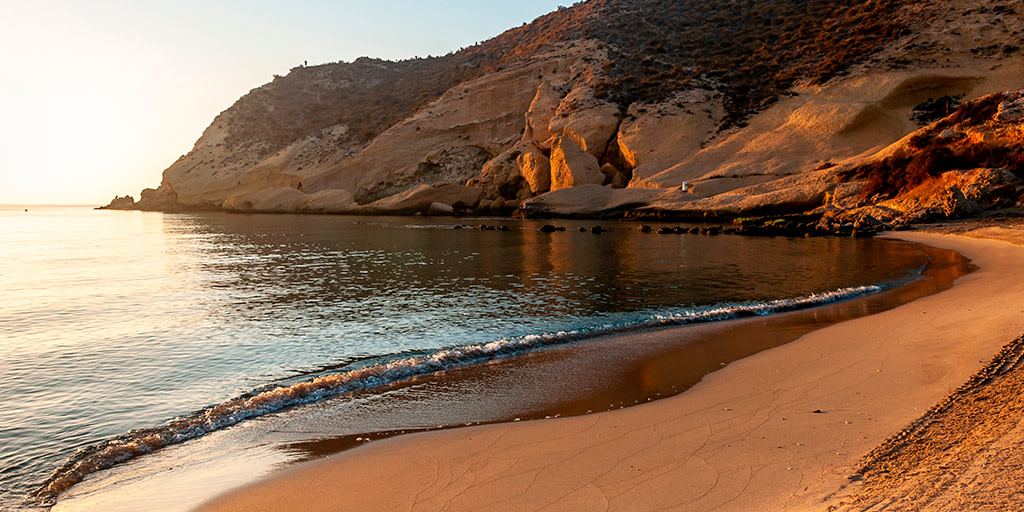 A roadtrip 🚗 is a fantastic way to explore #RegiónDeMurcia. You can drive along the coast to discover natural wonders such as the Bolnuevo erosions at #Mazarrón, or beautiful towns like #Cartagena. Get in! 😎

 tinyurl.com/4vxd88su 👈

#VisitSpain #SpainRoutes @TurismoRMurcia