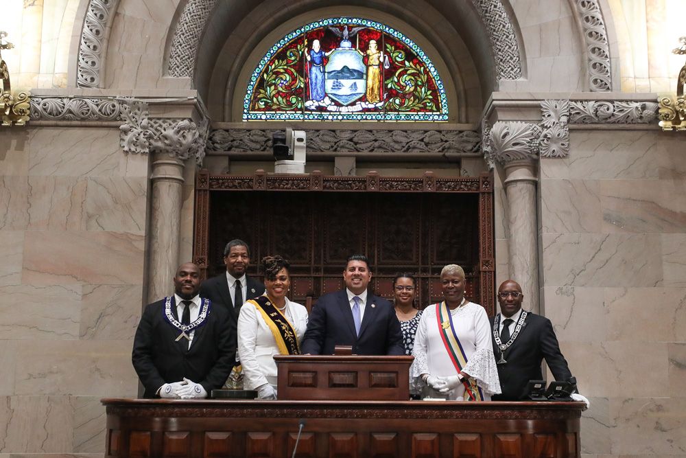 Honored to help welcome the Rochester Prince Hall Masons and Easter Stars to the Senate as we announced the inaugural 'Prince Hall Day of Advocacy at the Capitol'! Thankful for their commitment to social and economic justice reform throughout New York.