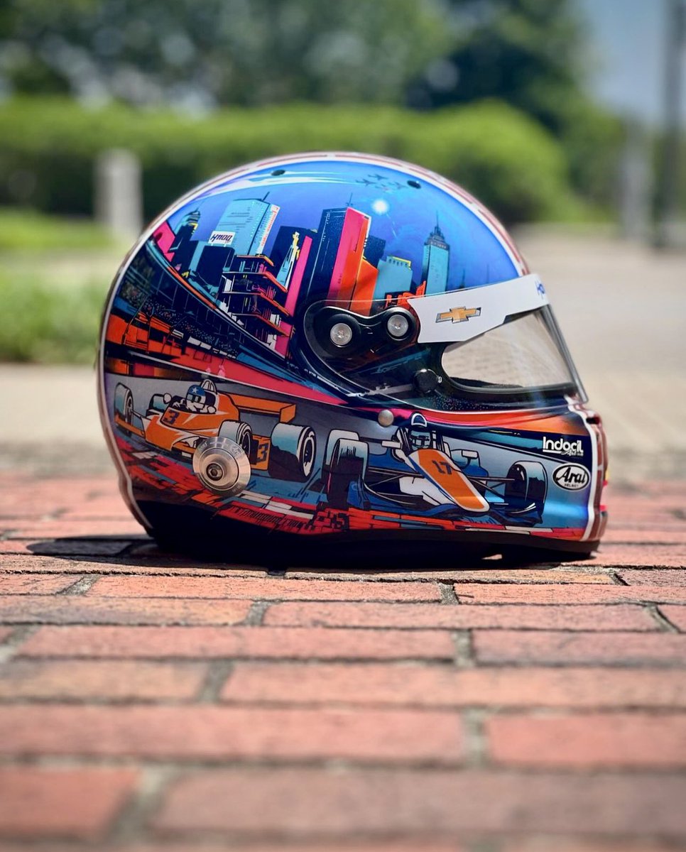 Indy 500 helmet turned out so nice! Thanks to @IndocilArt for killing it on this scheme! 🧱🏁