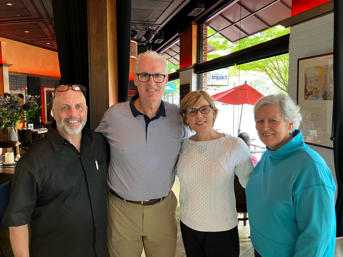 Bringing the Long Island spirit to Davidson, NC, with a delicious family lunch at Bill Schutz’s Flatiron with my wife Kelly, and my sister, Nan. Cheers to good food, great company, and our unbreakable Long Island bonds! 🍹 . . #davidson #family #greatcompany #longislandties