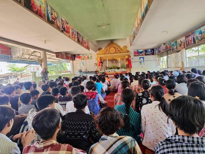 Khin U Township People's Administration announced that the @NUGMyanmar government has started providing electricity to 14 villages controlled by the revolutionary forces in Khin U Township.
@UN @ASEAN @EUCouncil
@POTUS

#2024May15Coup
#WhatsHappeningInMyanmar