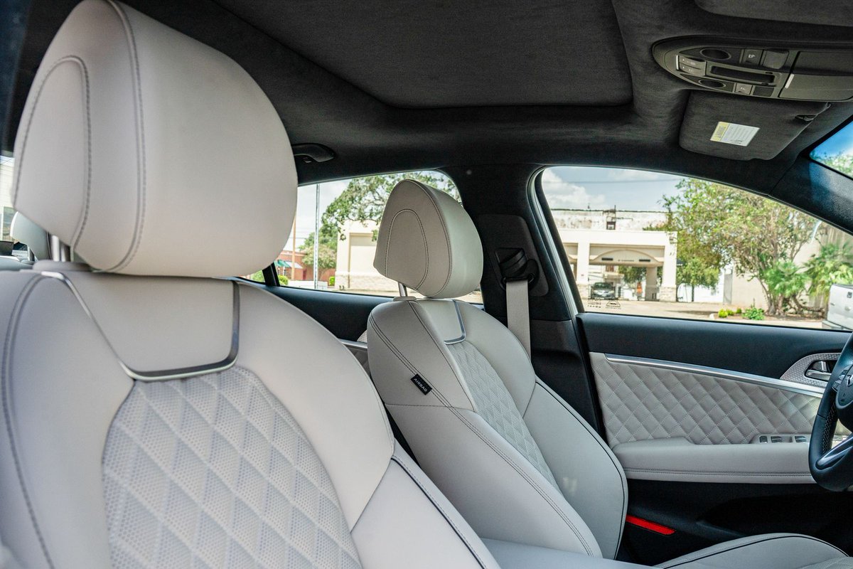 GenesisHRL's tweet photo. Define your journey with the distinct design of the Genesis G70. Experience excellence in every detail with us. Learn more by calling 956-625-0151 or visiting #GenesisOfHarlingen online. https://t.co/P0kgtAoHAD

Vehicle pictured: 2022 Genesis G70 #DaleGas #vackarstadium https://t.co/iY2ZtCarBW