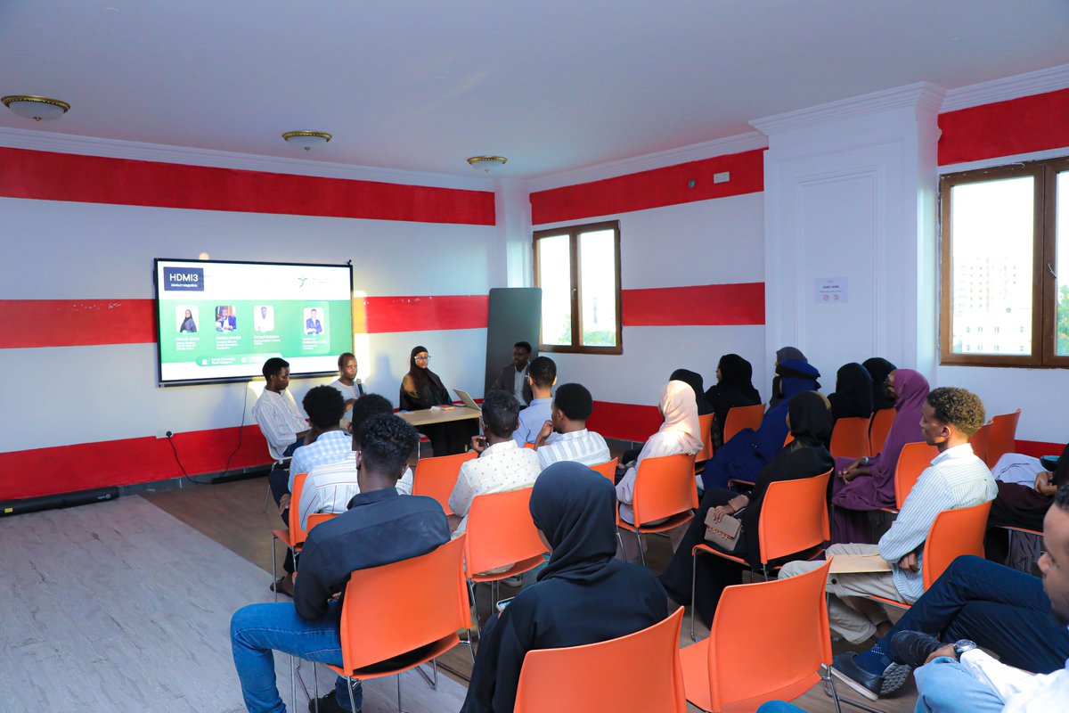 SY4Climate's tweet photo. Today, we celebrated #SomaliYouthDay by focusing on how young people can drive climate education and inspire action.
Let's continue to empower youth to lead the way to a sustainable future! 🌍
#SomaliYouthDay
#ClimateAction
#ClimateEducation
#SYCA https://t.co/56vKoaagId