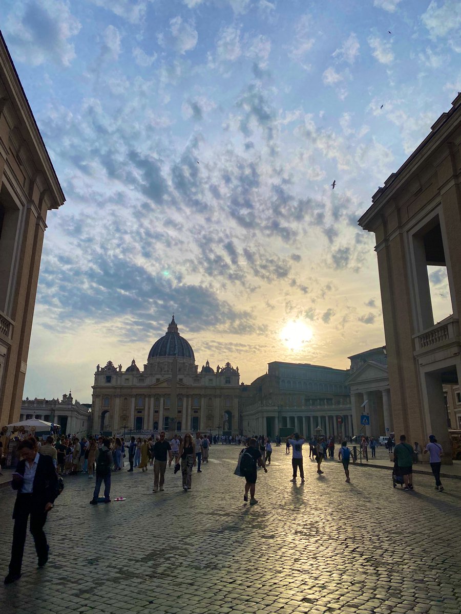 #15maggio buona serata 🌇 da sua santità il cupolone 😉😍 #romeisus