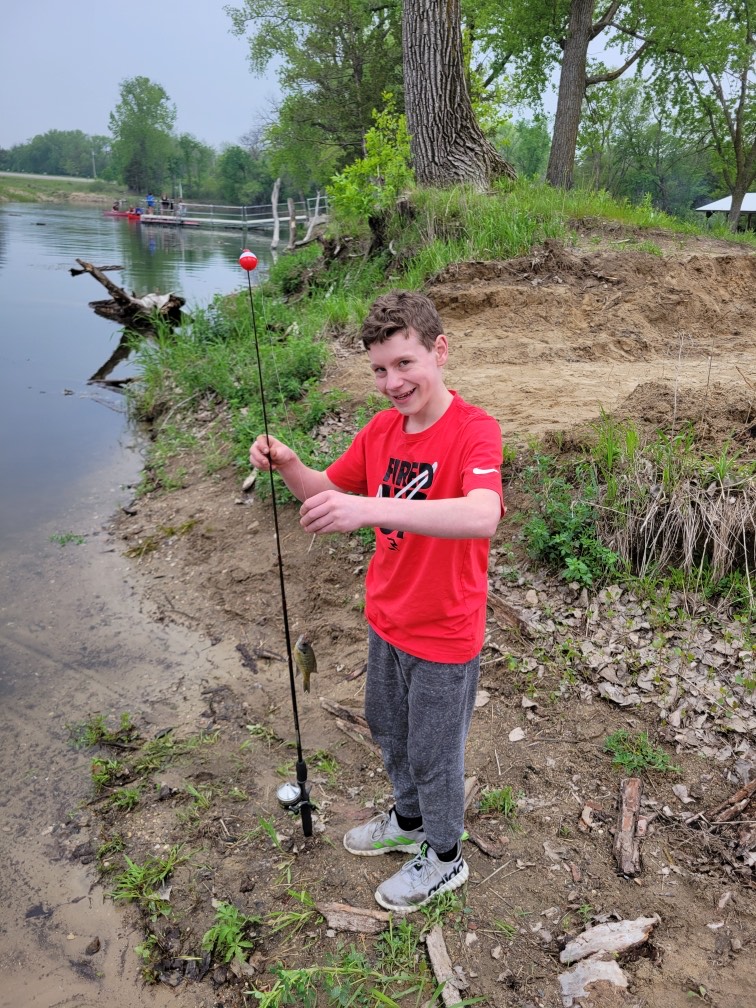 🌲 Exploring nature's wonders! Our DNH 7th graders embarked on an adventure to Heery Woods State Park in Clarksville for their class trip on Monday. Check out these snapshots capturing the fun, learning moments! 📸 #rollblue #GrowingTogether