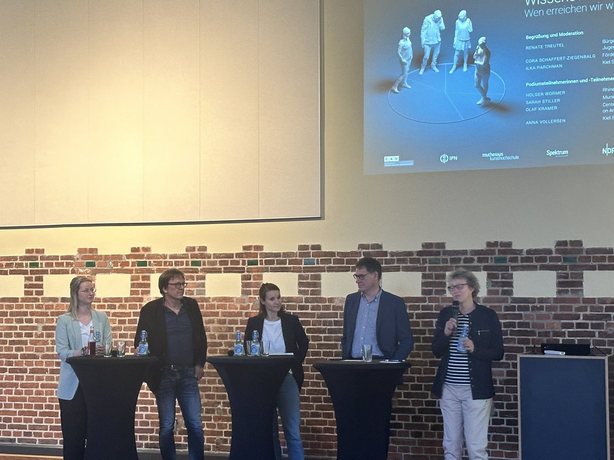 Oliver Ruf (@ruf_oliver) on Twitter photo „Zielgruppen in der Wissenschaftskommunikation“ 👉 Netzwerktreffen der Forschungszentren für Science Communication Research, gefördert von der VolkswagenStiftung in Kiel 🌊 beim <a href="/KielSCN/">Kiel Science Communication Network — KielSCN</a>
today: Podiumsdiskussion mit meinem
Co-Sprecher am <a href="/RRC_wisskomm/">RRC Science Communication Research</a> Prof. Holger Wormer „Zielgruppen in der Wissenschaftskommunikation“ 👉 Netzwerktreffen der Forschungszentren für Science Communication Research, gefördert von der VolkswagenStiftung in Kiel 🌊 beim <a href="/KielSCN/">Kiel Science Communication Network — KielSCN</a>
today: Podiumsdiskussion mit meinem
Co-Sprecher am <a href="/RRC_wisskomm/">RRC Science Communication Research</a> Prof. Holger Wormer