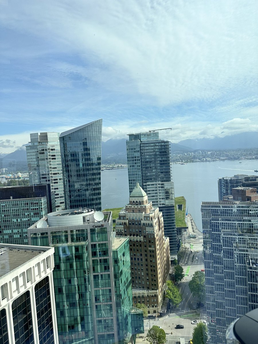 Calm before the @Medtech_Canada west regional committee in @CityofVancouver - thanks to our partners @FaskenLaw for providing such a beautiful meeting place