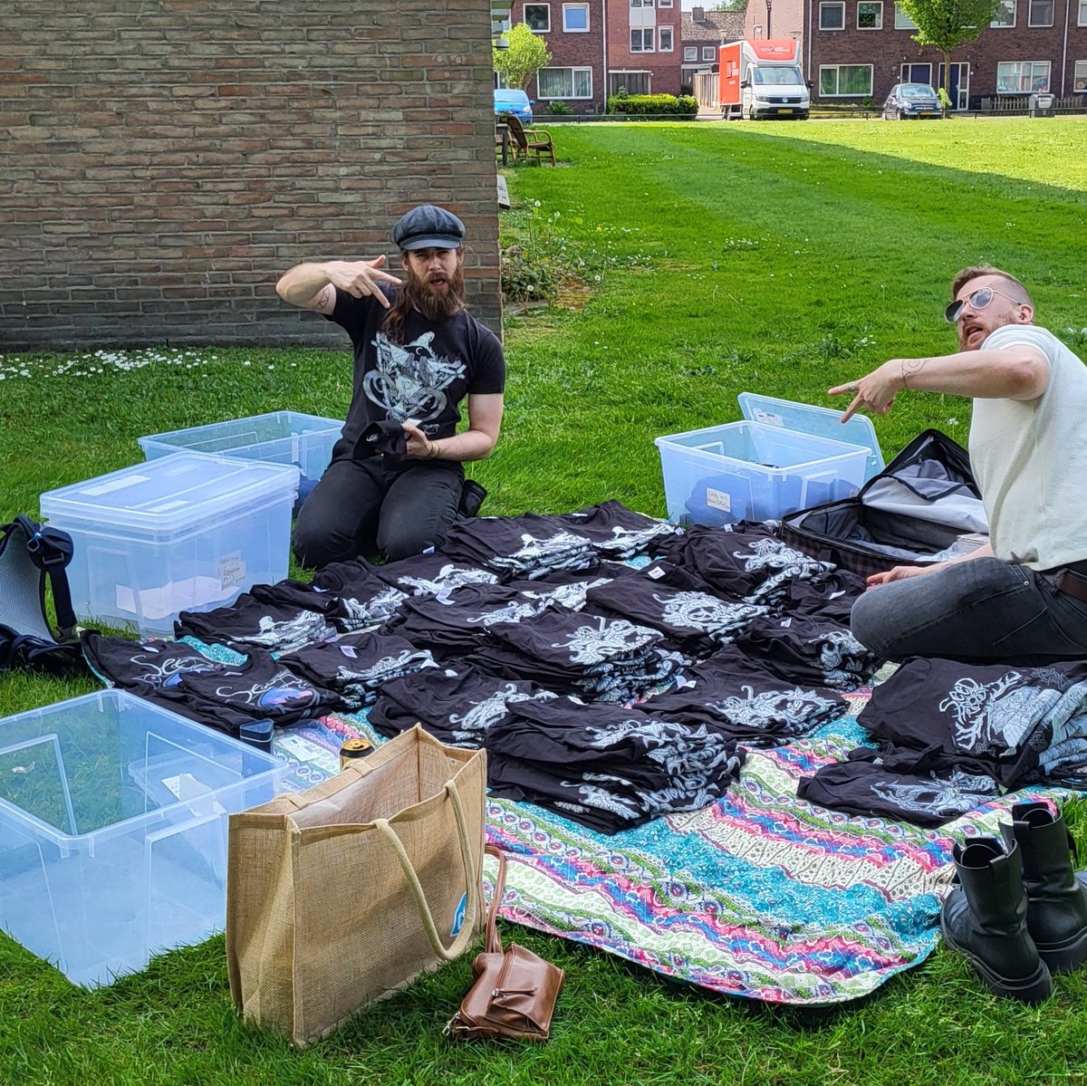 saradesaar's tweet photo. I run my band's webshop, but after our lil' tour my inventory was a MESS. Got the boys to come over to my side of the country to do a recount ✨ this is them going through the shirts. Heroes! https://t.co/FjP2m3KFzJ
