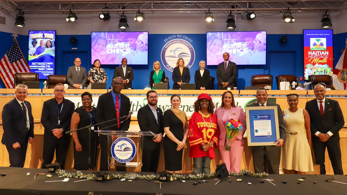 Chantal G. Osborne from @Lindsey_HTC is recognized as @MDCPS’ 2024 Principal of the Year. Her outstanding achievements and leadership demonstrate a forward-thinking approach to education. Principal Osborne is an exceptional leader dedicated to transforming schools, and empowering