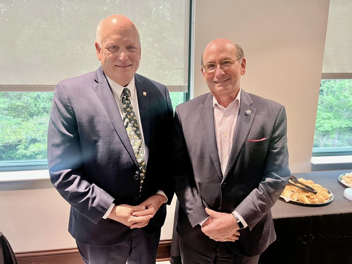 HCS honored Mr. Craig Kelley for his incredible ten years of service on the HBOE! During a farewell reception, his family, HBOE members, HCS superintendent & staff, past Board members, city leaders, and state representatives joined us to thank him and wish him well! #thankyou