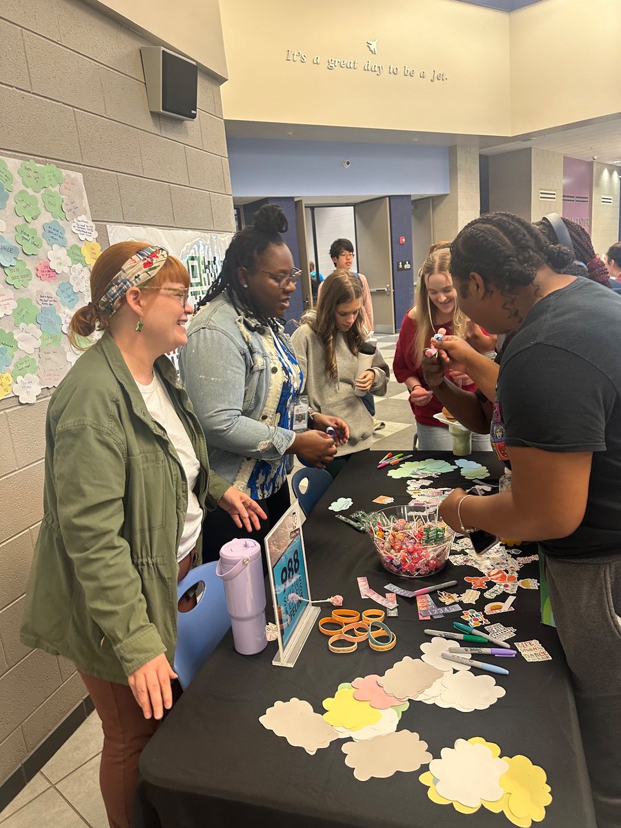 Stephanie Allen tweet media