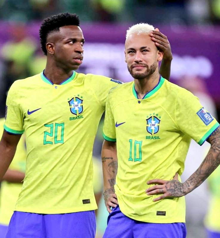 trunksRM7's tweet photo. Vinicius jr con 23 años ya es mas grande y superior en todo históricamente que neymar y este es un melon que pocos se atreven a abrir hoy en día. https://t.co/nYMV8cLJBZ