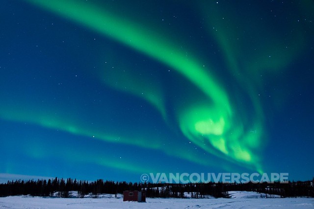 Still in awe of last weekend’s #AuroraBorealis show? Here are more places to view them in #Canada: bit.ly/3Kmijw9 #SpectacularNWT #AuroraBorealis #NorthernLights 💚💙💜