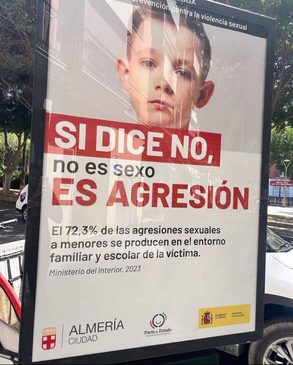 Y si dice que sí también es agresión. Es un niño y los niños no pueden consentir, malditos pedófilos del gobierno izquierdista de España. @desdelamoncloa @sanchezcastejon