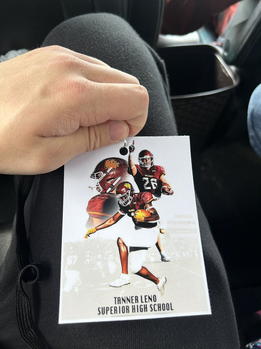 Big thanks to all the coaches at @UMD_Football for the amazing junior day! @CoachStegerUMD @CoachLukeOlson @CoachWiese