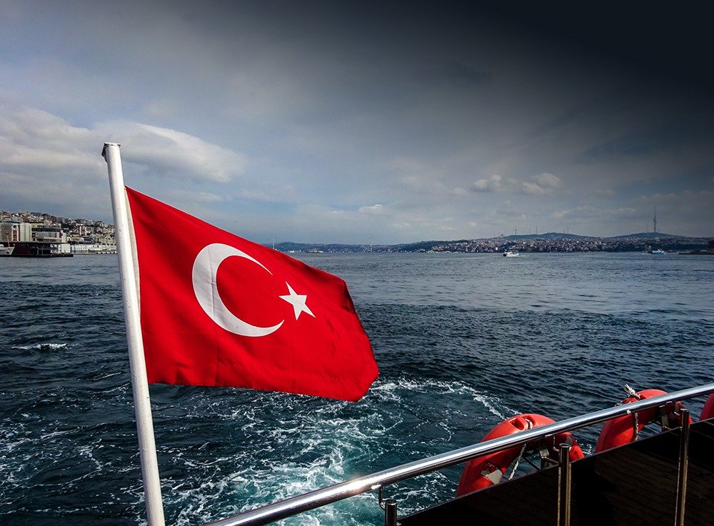 Kredi derecelendirme kuruluşu Fitch'ten Türkiye raporu:

'Yurt dışı yerleşik yatırımcılar Türkiye'ye geri dönüyor.'