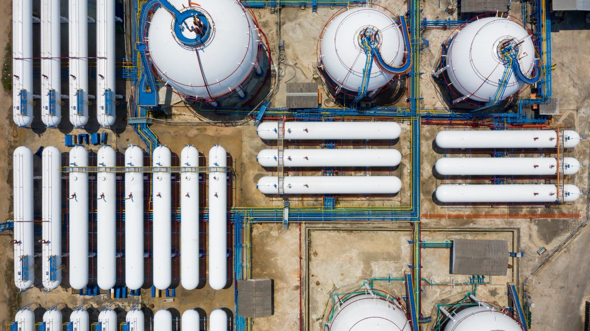 Our latest on the ongoing US LNG pause is now live @energyintel : energyintel.com/0000018f-61c4-…