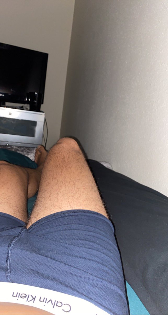 waloyzf's tweet photo. En détente ce soir, vous êtes ou mes soumis ?! #gay #porn #gayfrance #soumis #maitre https://t.co/rfrGX4vIFa