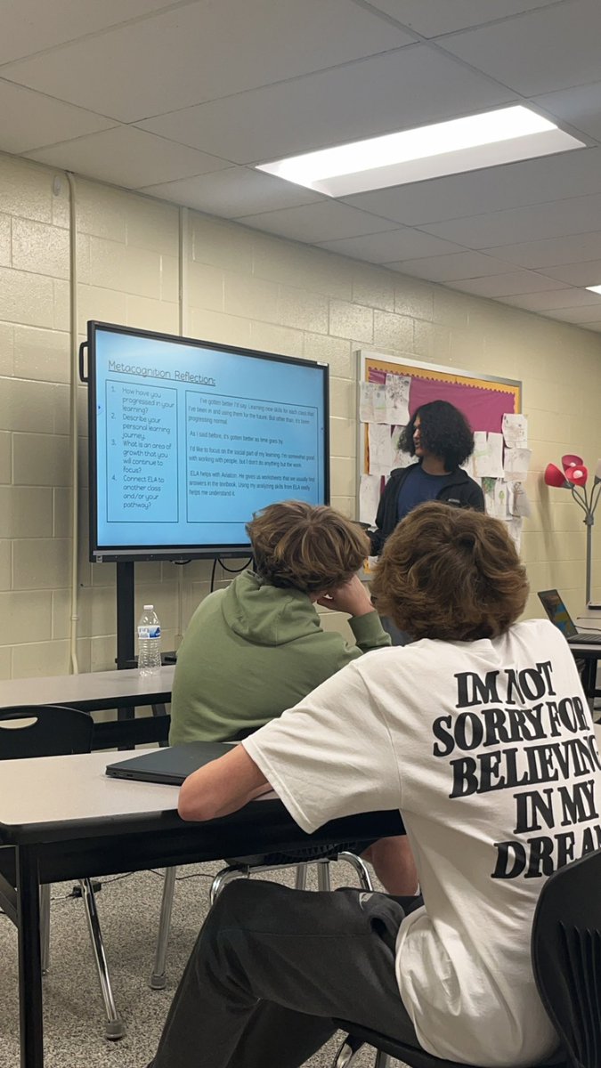LOVED getting to pop into my ELA Teacher friends classroom @arianneaustin11 and hear from our amazing students at BCHS! #AuthenticLearning #TransformationalLearning #PresentstionOfLearning 
#MetacognitivePractice