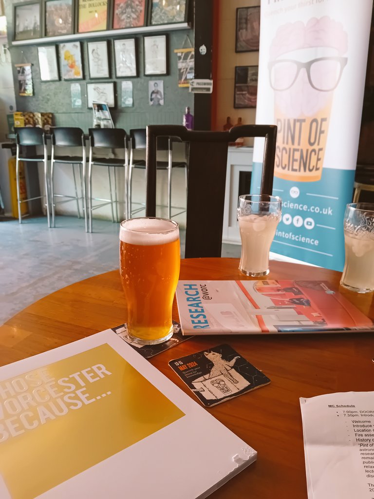 Wish this wasn't the last eve 😢🍺 #pint24 @WorcesterDS <a href="/pintofscience/">Pint of Science UK</a> <a href="/ArchPub/">The Arch Rivals Pub</a>