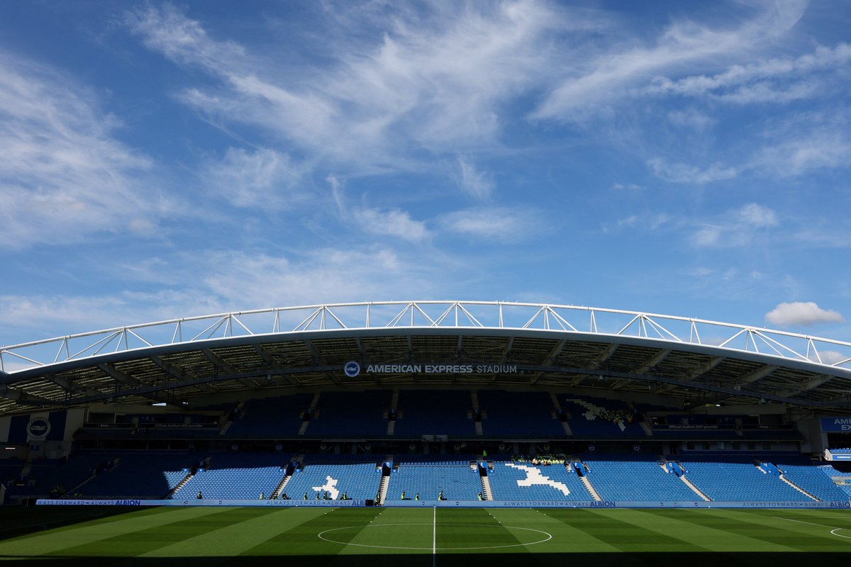 Brighton 🆚 Chelsea ⌚️ 7:45pm BST 🏟 Amex Stadium 🗣 @NizaarKinsella Can the Blues make it four wins on the bounce? LIVE: bit.ly/bhache1505 #BHACHE