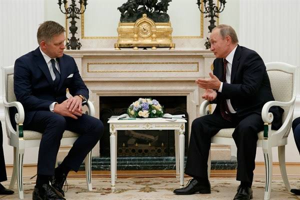 Breaking: Slovakia’s popular PM Fico was shot multiple times in the abdomen and head. He has pragmatic views about Russia, not a fan of the war in Ukraine, and not a fan of NATO’s war. Did the same guys who blew up the Nordstream try to assassinate him? 🤔