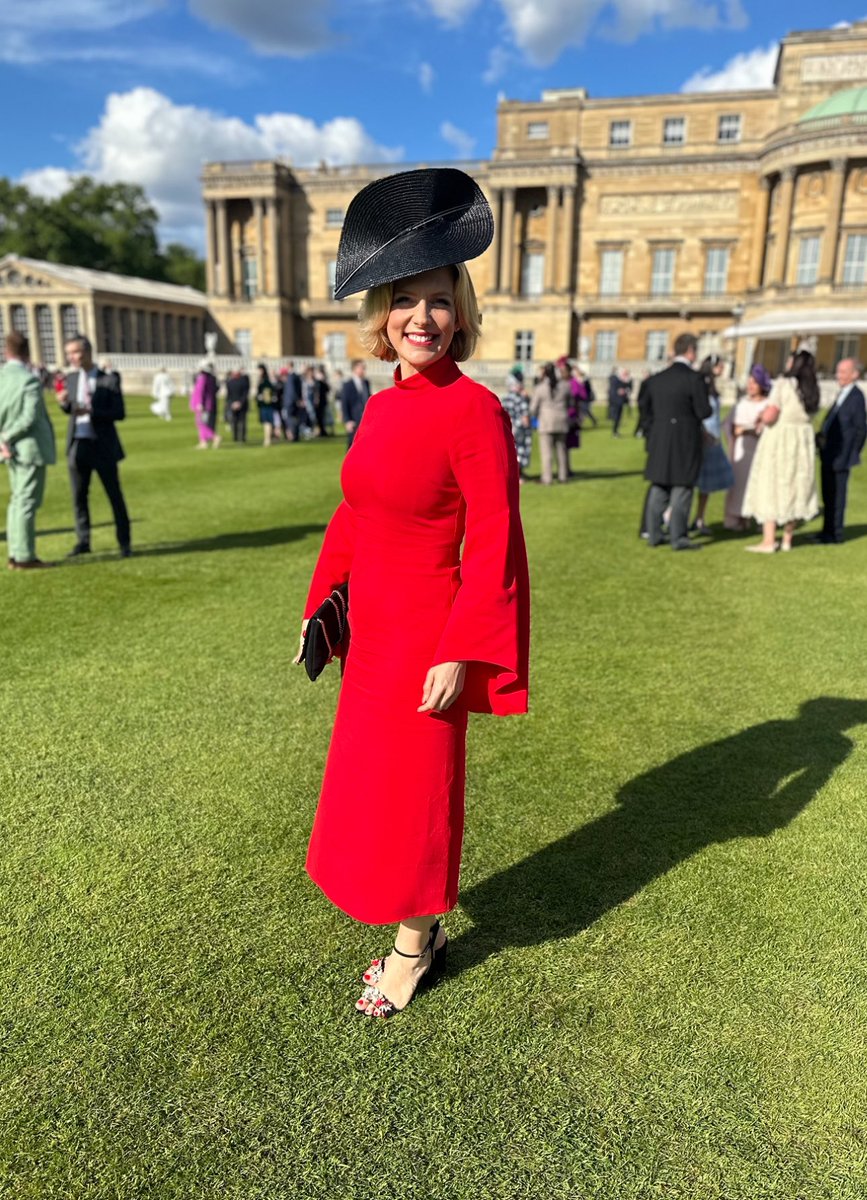 Incredible afternoon in the grounds of Buckingham Palace celebrating the creative industries. Excited for what a @UKLabour govt. would do to help ‘create’ growth… Check out more on that here: 👉🏻 tinyurl.com/3hmpmwvt #CreativeIndustries #BuckinghamPalace #GardenParty
