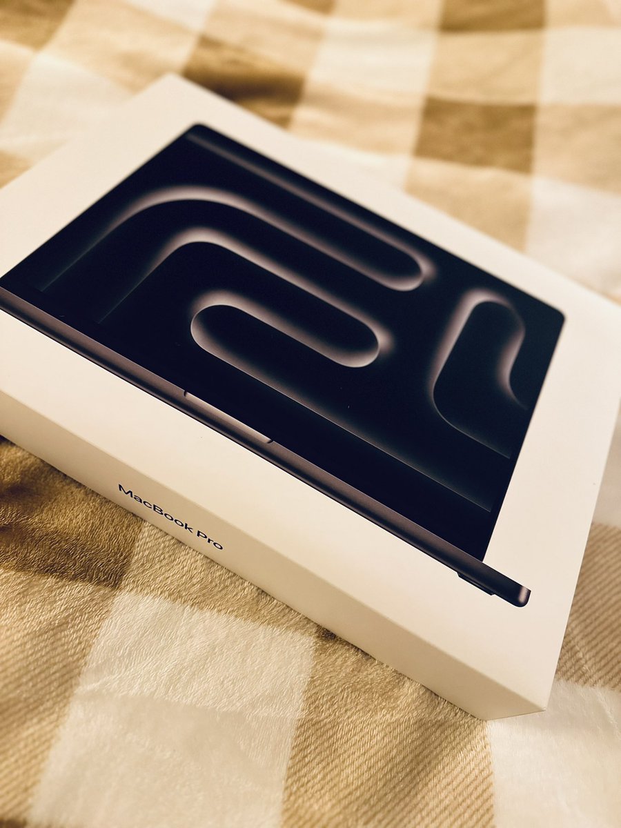 Rachel Kay Winter tweet media