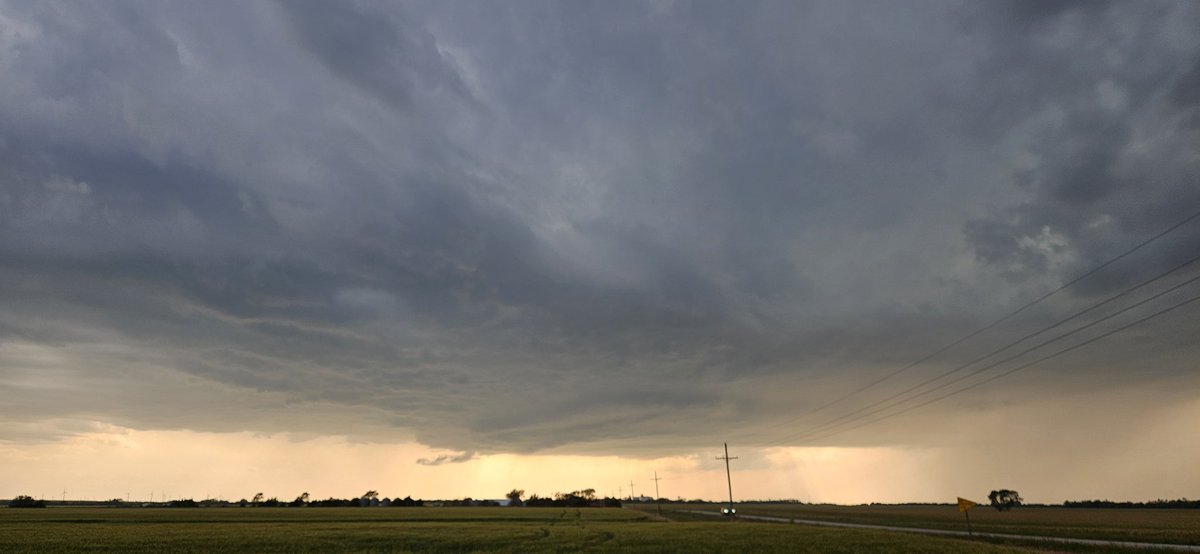 Beauty of a supercell taking shape over Caldwell, KS #KSwx