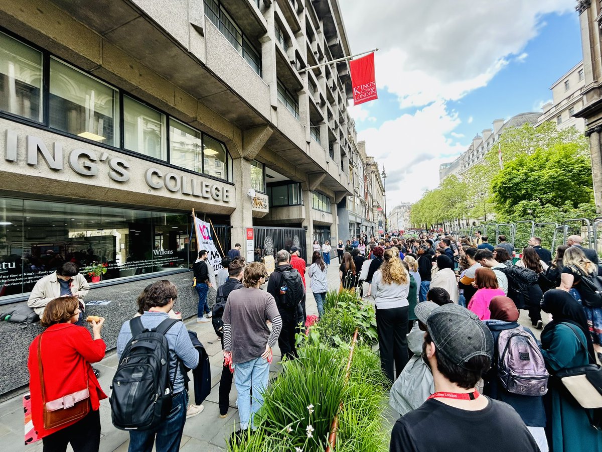 Great energy today - #Nakba76 - at @KingsCollegeLon: staff and students came out in big numbers to stand in solidarity with the student encampment and with the Palestinian people. Let’s build on this solidarity to spread and escalate our action! @KCLUnison @kcl4justice @ucu