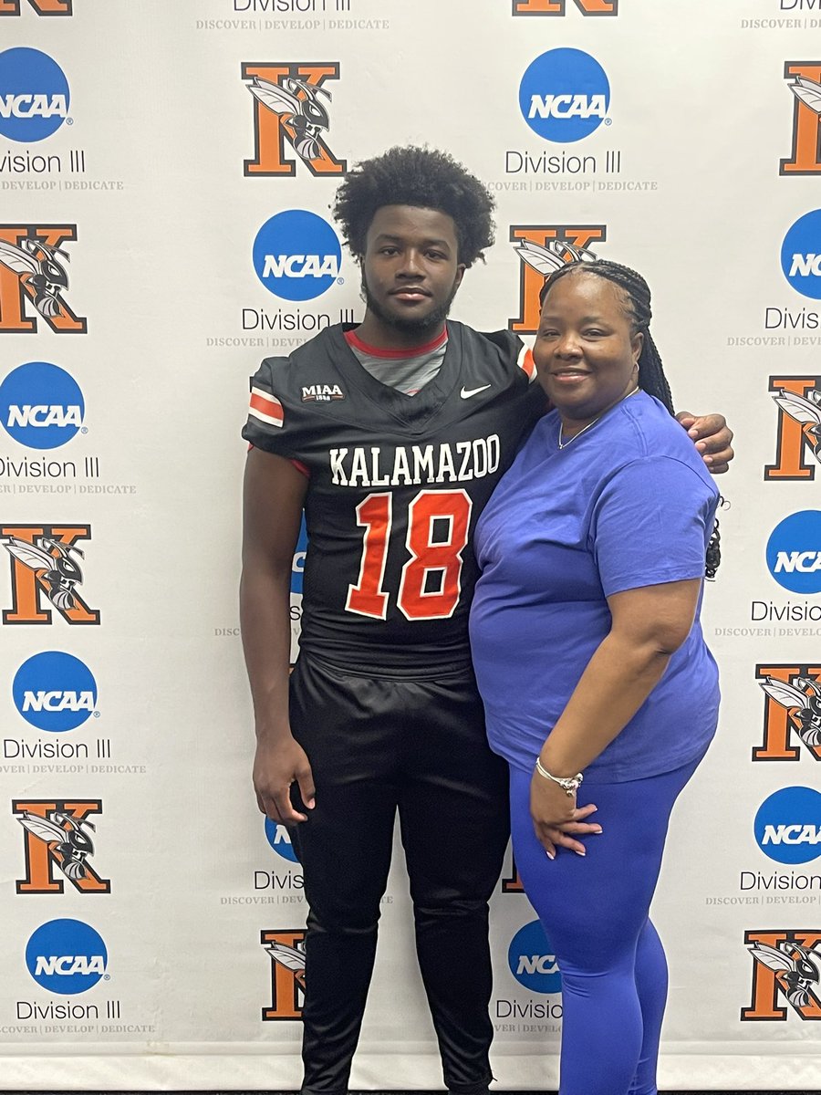 Had a great time <a href="/KzooFootball/">Kalamazoo College Football</a> thanks for the invite! <a href="/CoachCWhitehead/">Clay Whitehead</a>