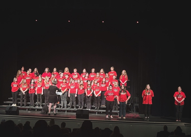 BSMSDevils's tweet photo. BSMS Chorus students brought inspiration and lifted spirits this evening with their heartwarming performance! https://t.co/cdXNMuhOlH